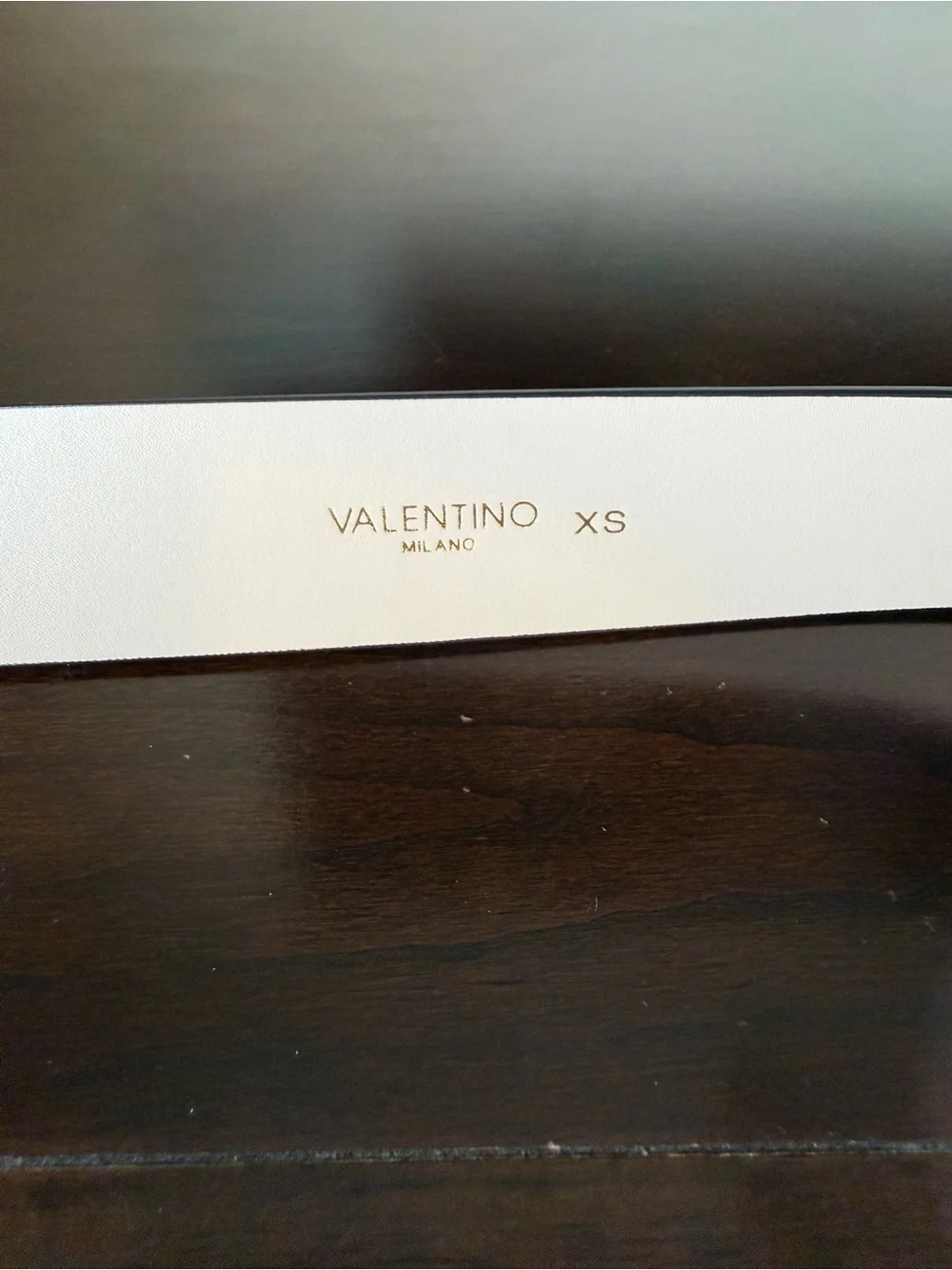 New Valentino Women’s Cream Leather Belt with Gold V Logo Buckle XS